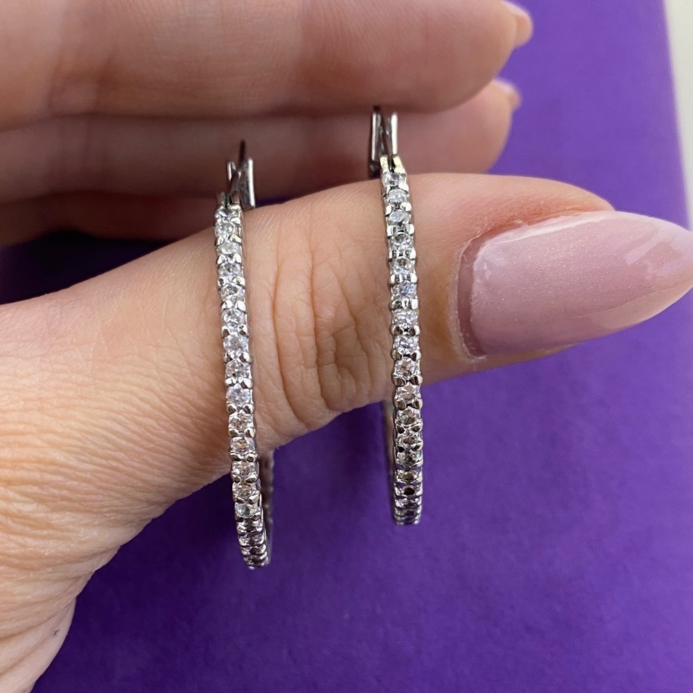 💛 Elegant Silver CZ Hoop Earrings